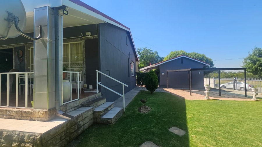 3 Bedroom Property for Sale in Lakeview Free State
